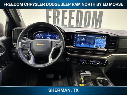 Used 2025 Chevrolet Silverado 1500 LT w/ Convenience Package II AWD/4WD image 11