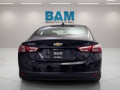 Used 2022 Chevrolet Malibu LT image 6
