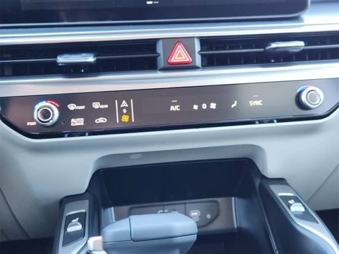 New 2026 Kia Sorento S image 17