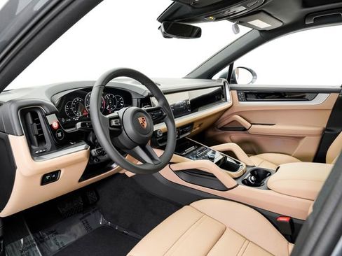 New 2026 Porsche Cayenne Coupe AWD/4WD image 4