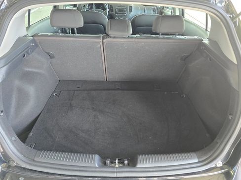 Used 2017 Kia Forte LX image 11