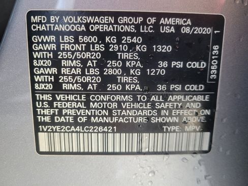 Used 2020 Volkswagen Atlas Cross Sport SE FWD image 33