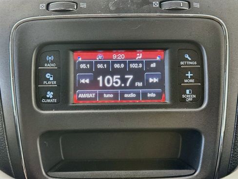 Used 2019 Dodge Journey SE w/ Connectivity Group FWD image 17