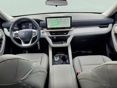 New 2025 Ford Explorer Active w/ Active Comfort Package image 20