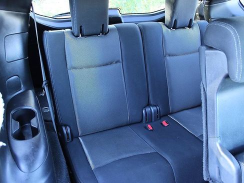 Used 2020 Nissan Pathfinder S FWD image 20