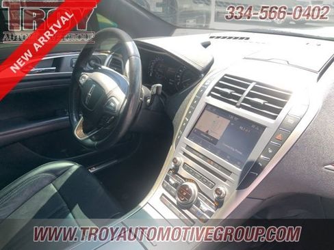 Used 2020 Lincoln MKZ Reserve image 12