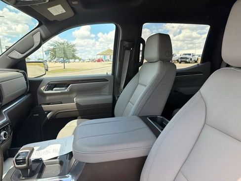 Used 2026 GMC Sierra 1500 SLT w/ SLT Premium Package AWD/4WD image 23