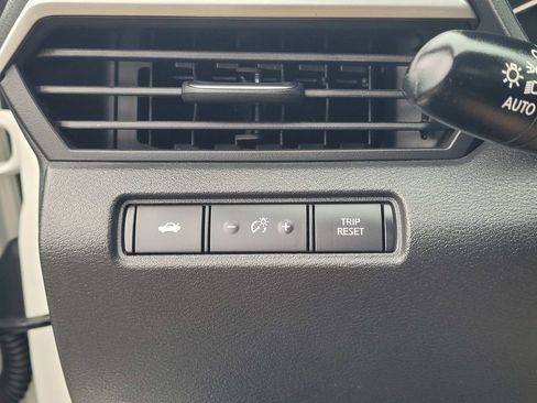 Used 2023 Nissan Altima 2.5 SR image 24