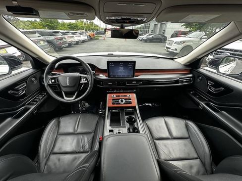 Certified 2024 Lincoln Aviator Reserve w/ Elements Package Plus AWD/4WD image 16