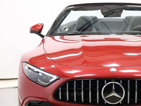 Used 2023 Mercedes-Benz SL 43 AMG w/ Driver Assistance Package image 81