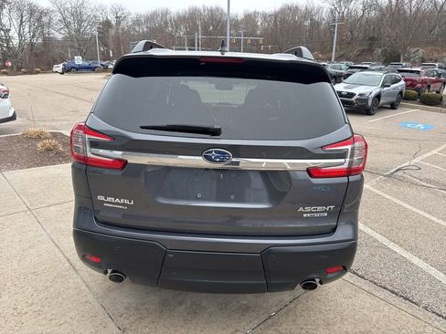 Used 2023 Subaru Ascent Limited image 3