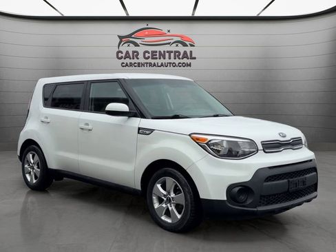 Used 2017 Kia Soul w/ Convenience Package image 7