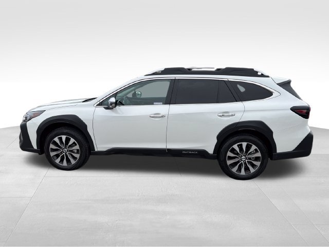Certified 2025 Subaru Outback Touring AWD/4WD image 4