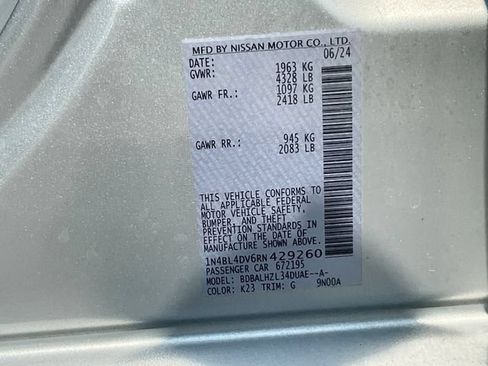Used 2024 Nissan Altima 2.5 SV w/ SV Premium Package FWD image 37