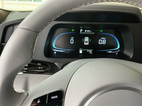 Used 2026 Hyundai Elantra Sport FWD image 10