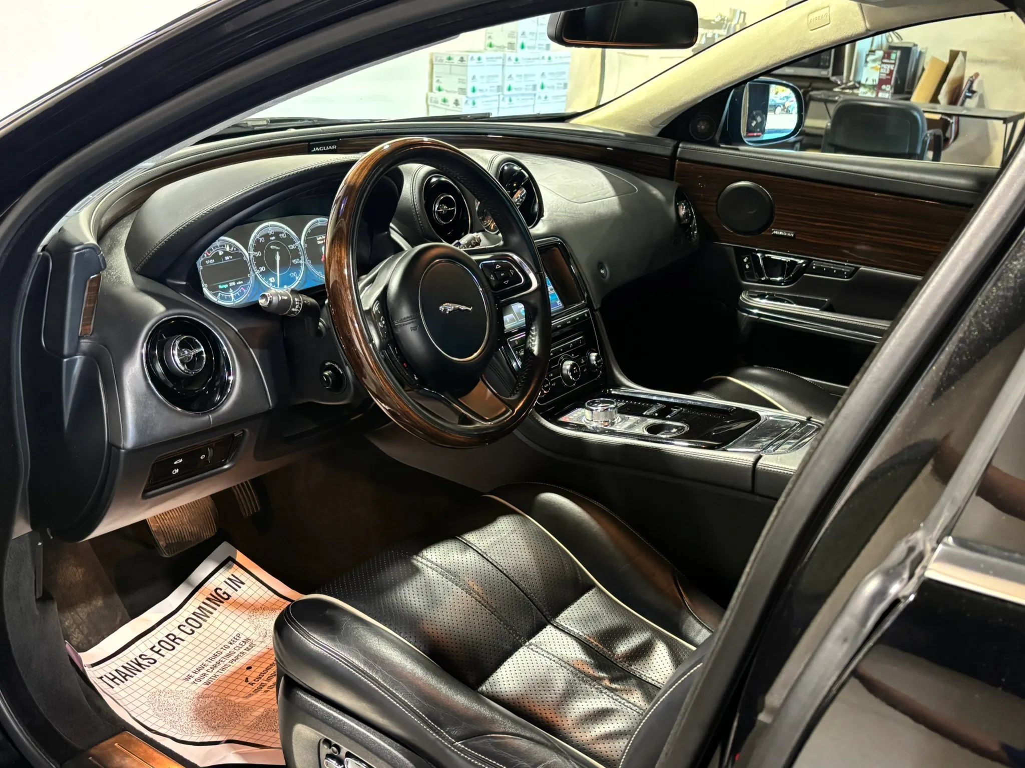 Used 2015 Jaguar XJ L Portfolio AWD/4WD image 14
