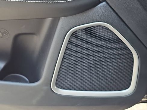 Used 2019 Jeep Compass Latitude w/ Cold Weather Group AWD/4WD image 26