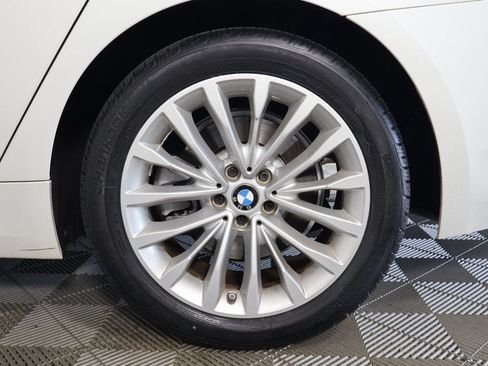 Used 2023 BMW 530i w/ Premium Package RWD image 15