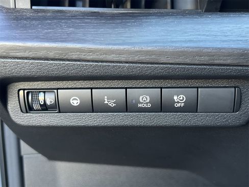 Certified 2023 Nissan Ariya AWD image 14