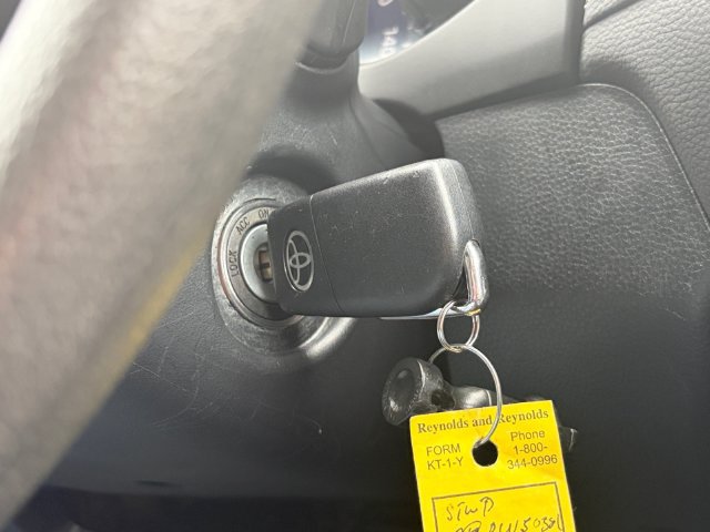 Used 2024 Toyota RAV4 LE AWD/4WD image 30