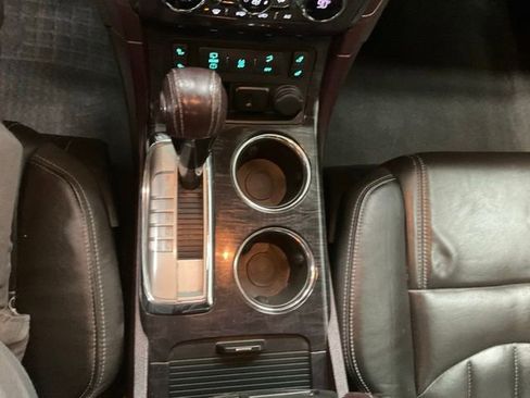 Used 2024 Ford Edge SEL image 16