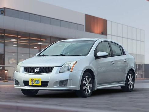 Used 2012 Nissan Sentra 2.0 SR w/ Special Edition Pkg image 3