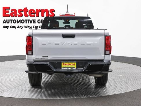 Used 2023 Chevrolet Colorado W/T RWD image 5