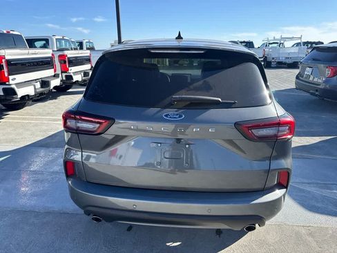 Used 2024 Ford Escape ST-Line w/ Tech Pack #1 FWD image 4