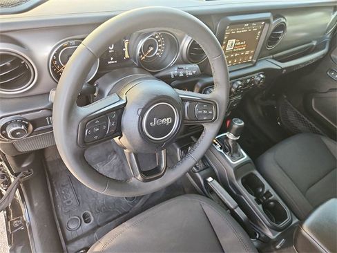 Used 2023 Jeep Wrangler Sport S image 10