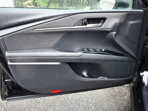 Certified 2025 Toyota Camry LE AWD/4WD image 13