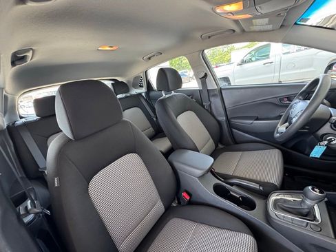 Used 2022 Hyundai Kona SE FWD image 15
