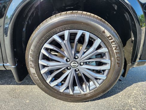 Used 2025 Nissan Rogue Platinum FWD image 7
