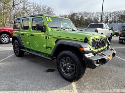 Certified 2025 Jeep Wrangler Sport S image 15