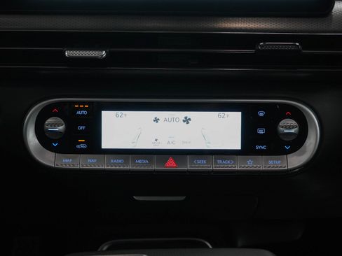 Used 2023 Genesis GV60 Advanced AWD/4WD image 19