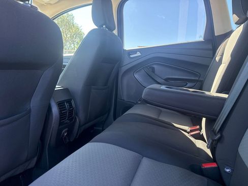Used 2018 Ford Escape SE w/ SE Sync 3 Package image 19