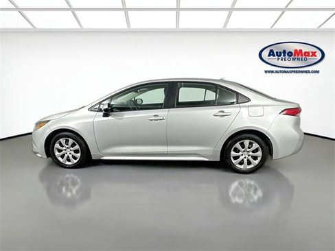 Used 2023 Toyota Corolla LE image 8