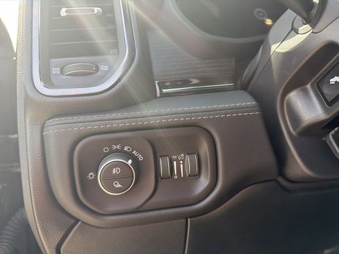 Used 2024 RAM 3500 Limited image 10