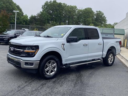 Used 2025 Ford F150 XLT w/ Equipment Group 301A Standard AWD/4WD image 3