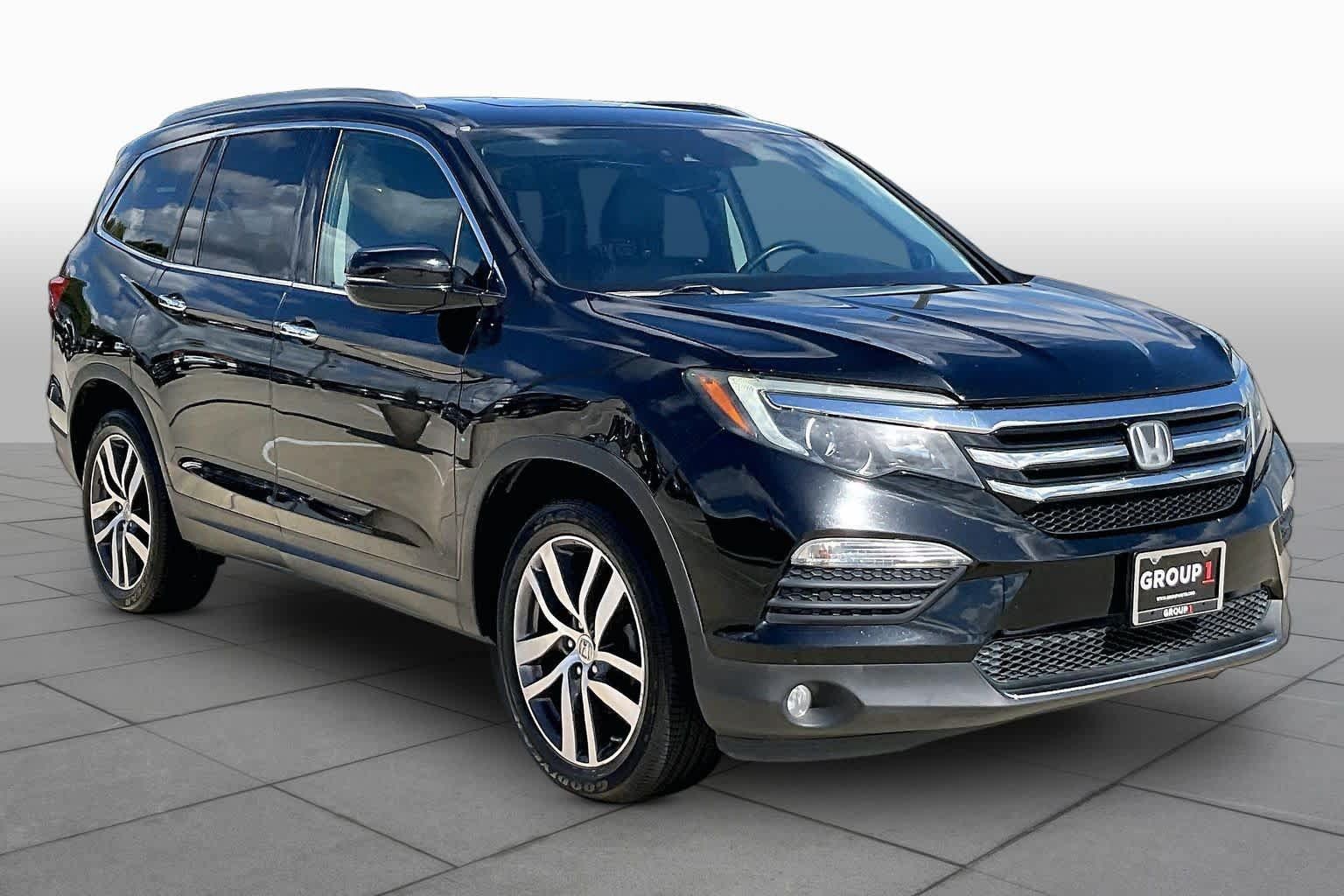 Used 2016 Honda Pilot Elite image 3