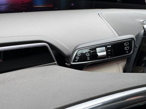 Certified 2024 Lincoln Nautilus Reserve image 21