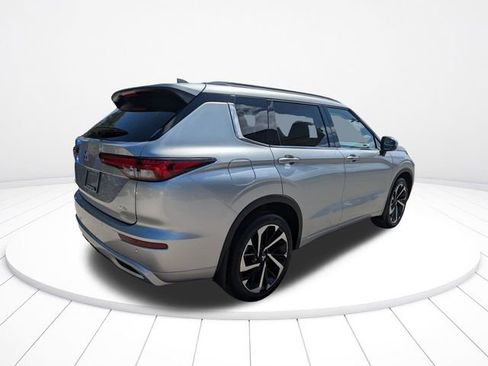 Used 2024 Mitsubishi Outlander SEL image 4