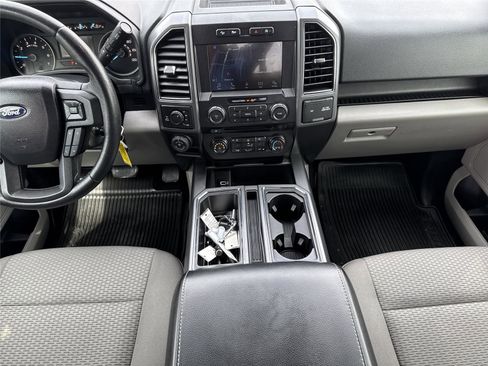 Used 2018 Ford F150 XLT w/ Equipment Group 302A Luxury AWD/4WD image 15