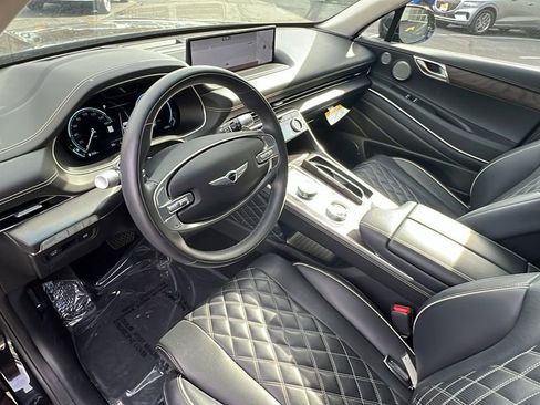 Used 2024 Genesis GV80 3.5T w/ Prestige Package image 25