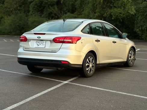 Used 2015 Ford Focus S image 5