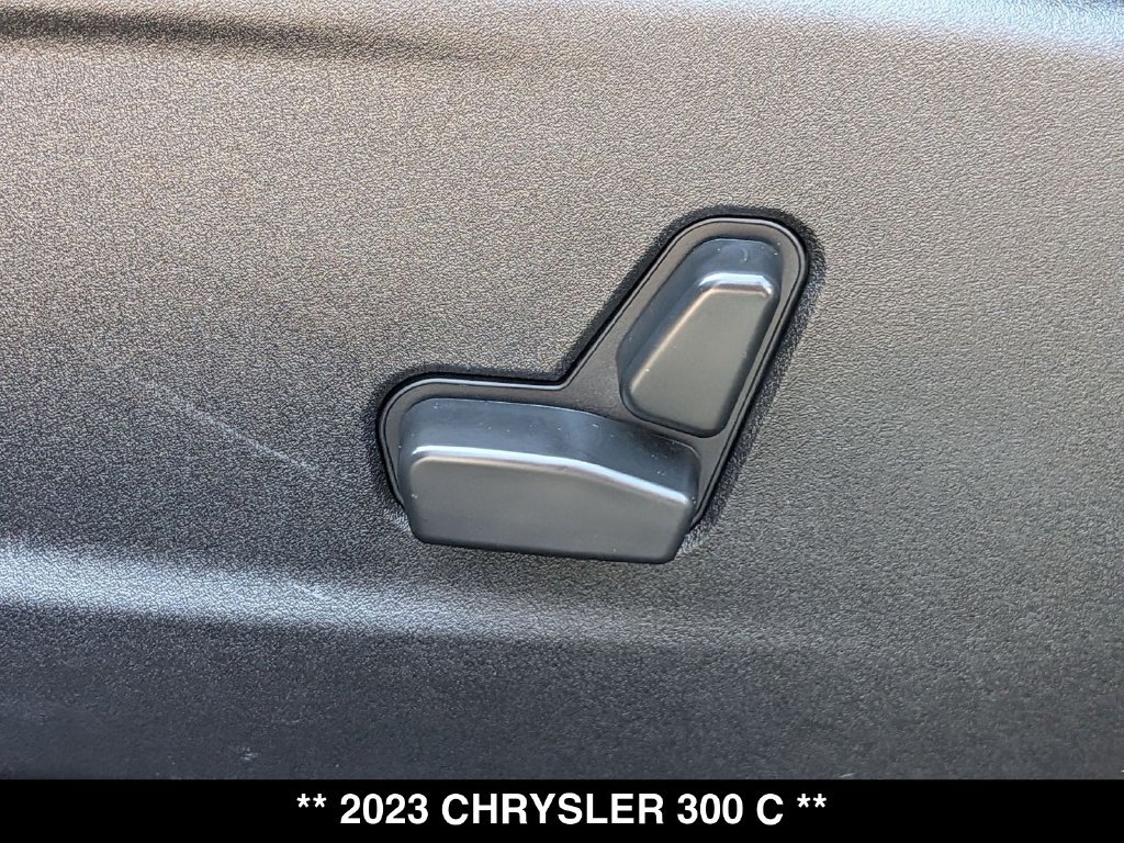 Used 2023 Chrysler 300 C RWD image 19