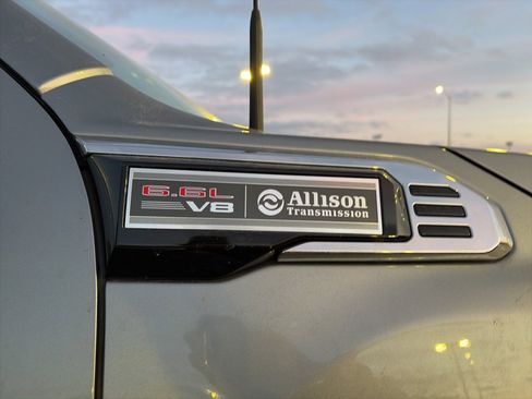 New 2025 GMC Sierra 2500 SLE w/ SLE Convenience Package image 2