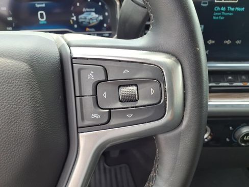 Used 2023 Chevrolet Silverado 1500 LT AWD/4WD image 9