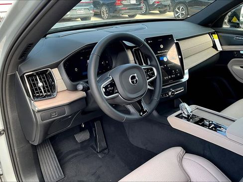 New 2026 Volvo XC90 B6 Ultra w/ Protection Package Premier image 20