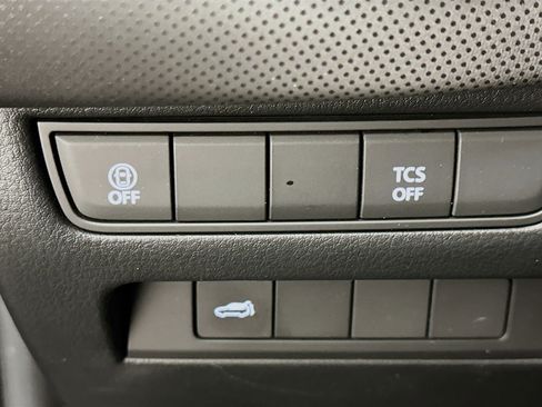 Used 2024 MAZDA CX-50 AWD 2.5 S w/ Premium Package image 17