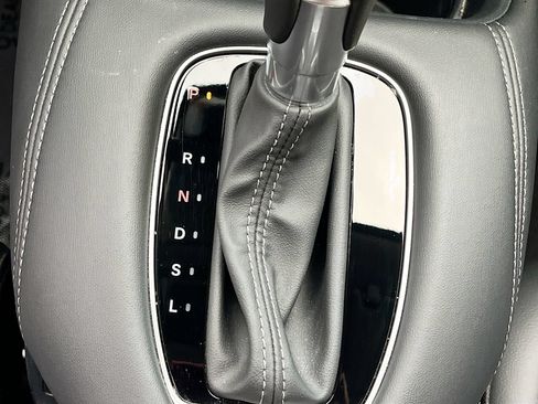 Used 2024 Honda HR-V EX-L image 16